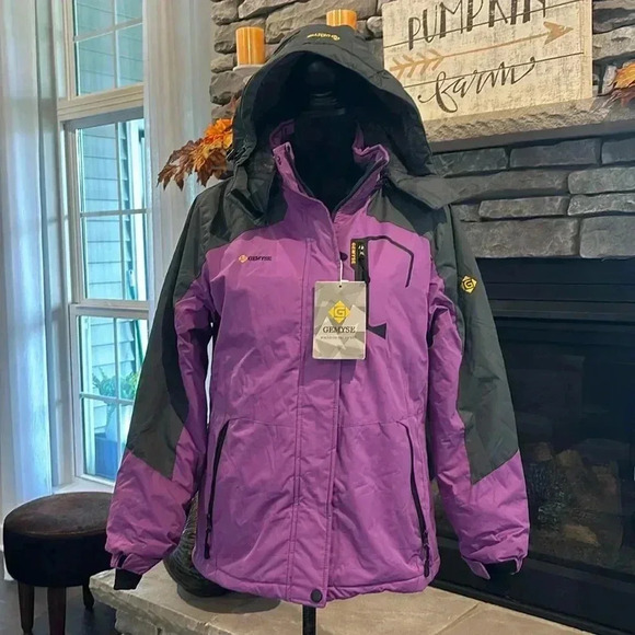 GEMYSE Ski Jacket/coat windproof,waterproof, removable hood,fleece lined - Picture 1 of 16